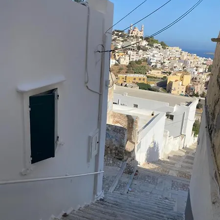 Elia Concept Ano Syros